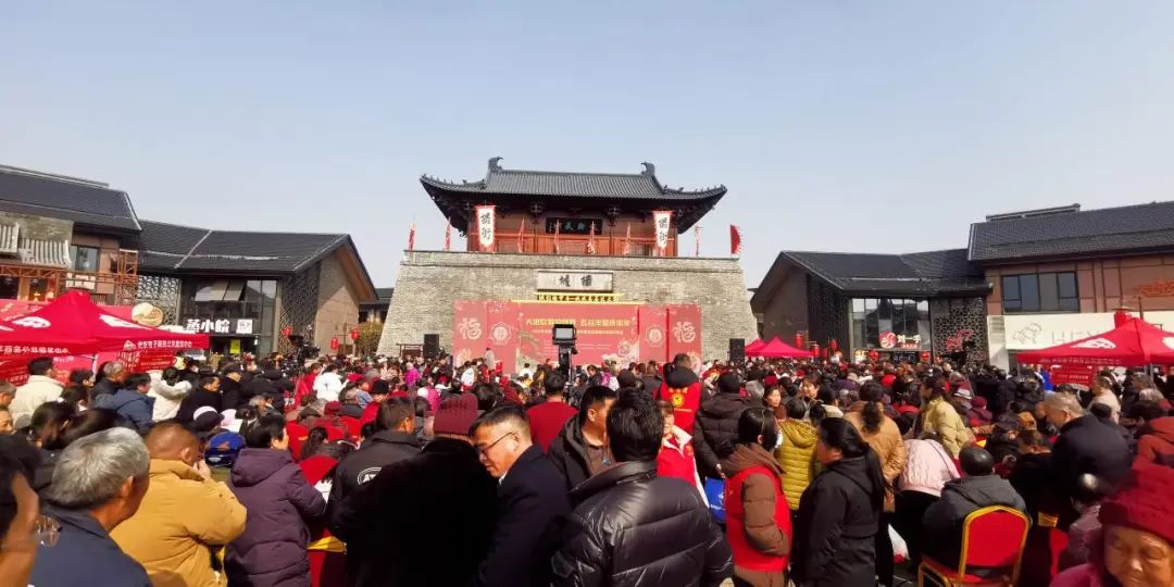 2024春節(jié)“村晚”全國示范展示活動(dòng)在合肥市肥東縣撮鎮(zhèn)精彩上演