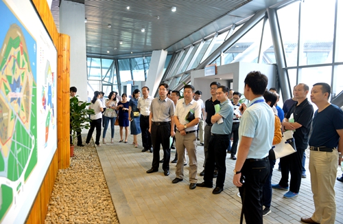 合肥市委辦公廳黨員干部參觀調(diào)研合肥市文化館