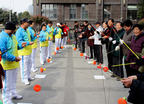 瑤海區(qū)城東街道空竹教學(xué)進(jìn)社區(qū)